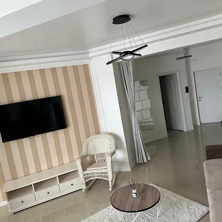 Complex Zigzag Mamaia Nord Апартаменты *